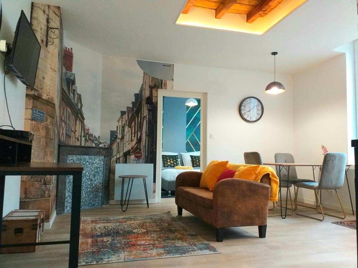 Les Volets Bleus - Refaits à neuf, deux appartements et un studio, Jardin Bourges Exterior foto